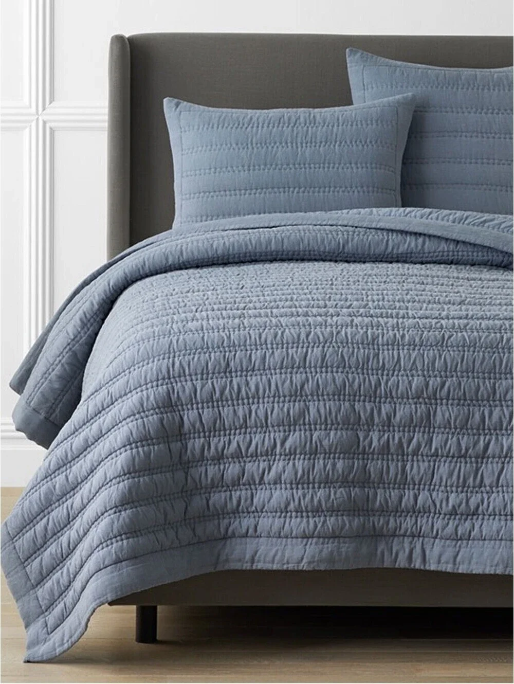 The Company Store Legends Hotel Washed Linen Quilt King Blue Stone